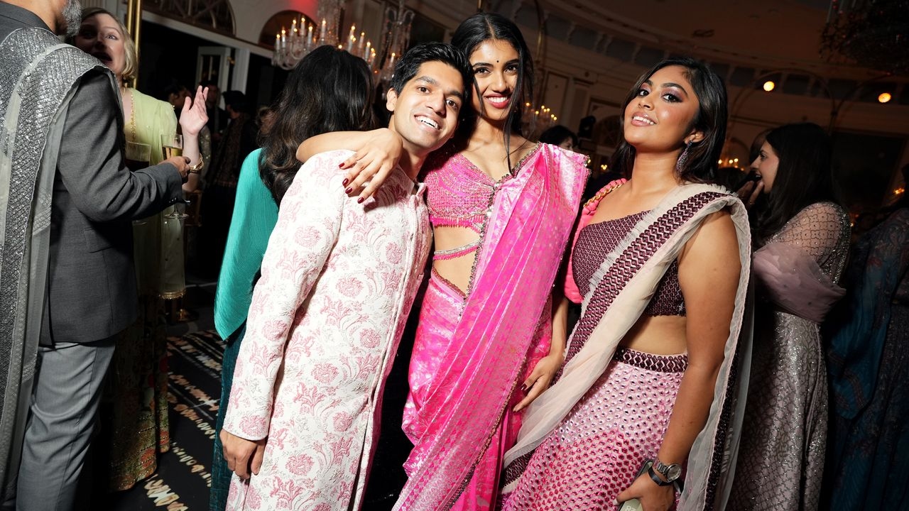 Bal Diwali „All That Glitters” udowodnił, że Generacja Z na nowo definiuje desi glamour