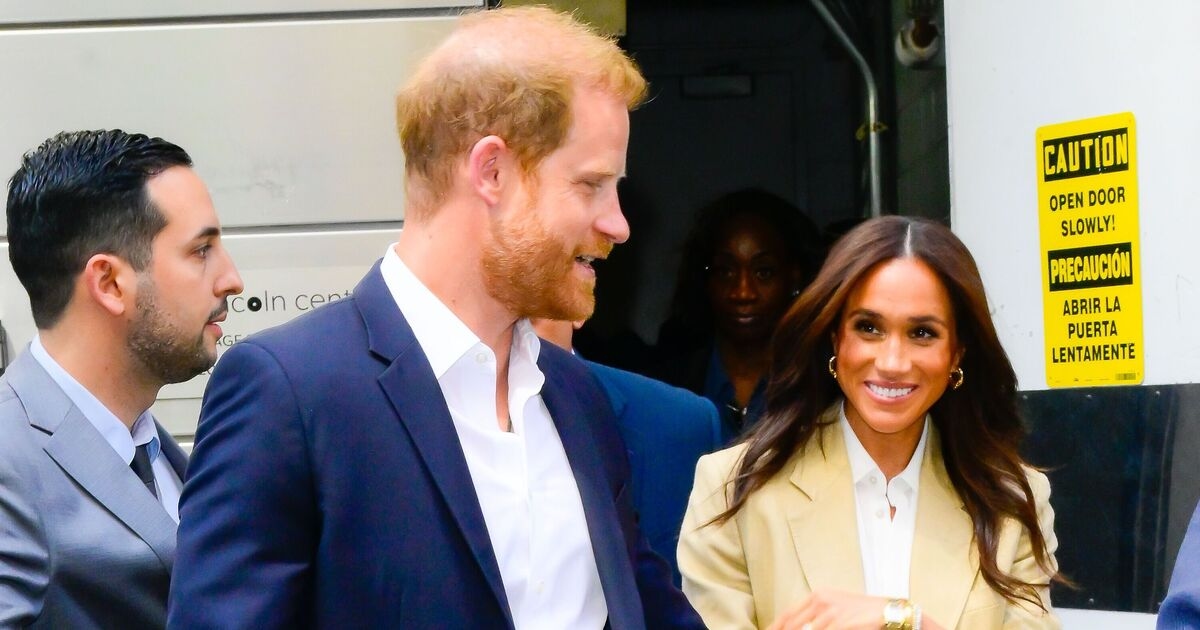 Royal Family LIVE: Meghan and Harry branded 'bad news' as expert hits out at King meeting
