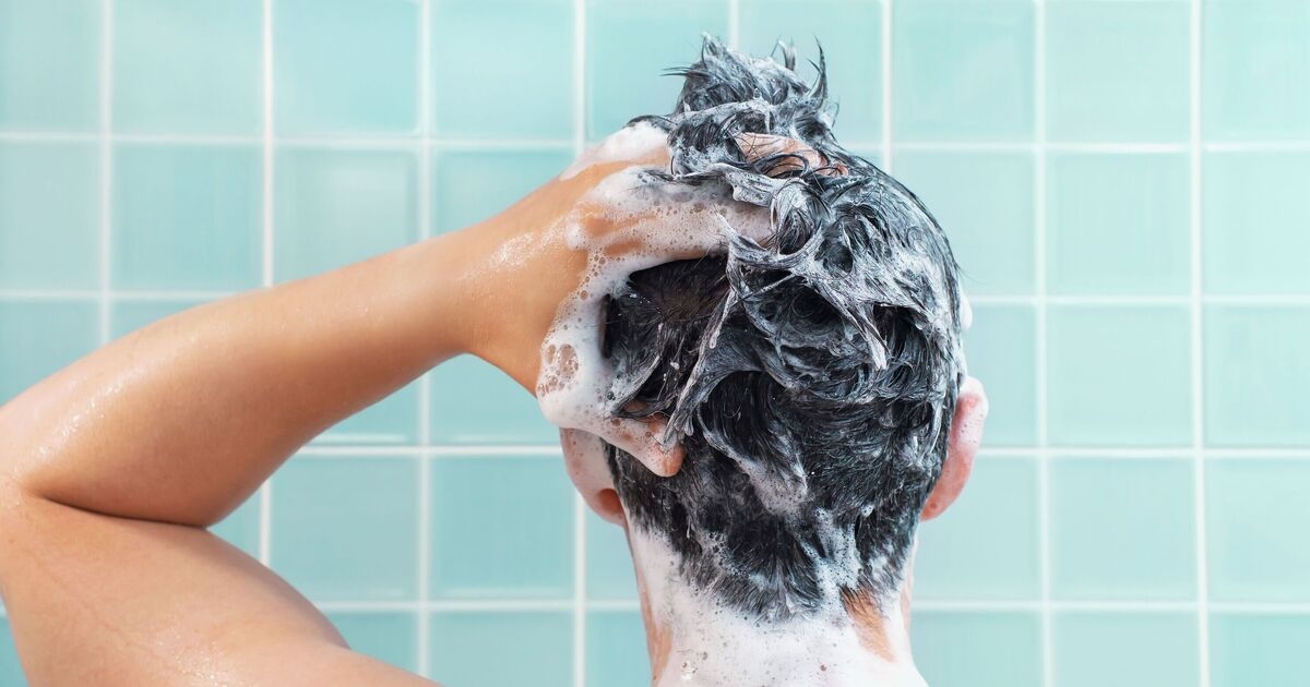 'I'm a shower expert and you're washing your hair wrong'