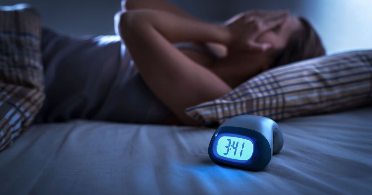 Health experts urge Brits waking up between 2am and 3am 'do not ignore this'