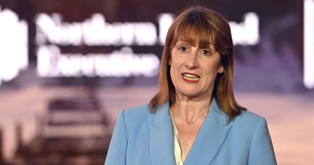 El fracaso de Rachel Reeves queda al descubierto: los hogares británicos promedio son £500 más pobres