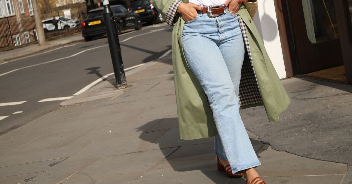 Als 1,50 m große Moderedakteurin hasse ich es, wenn Leute diese Jeans als altmodisch bezeichnen – sie sind perfekt für Petites