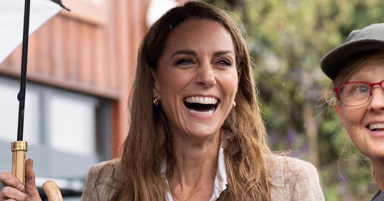 Kate Middleton hat ihre charakteristischen Hosen mit weitem Bein gegen diese Anti-Trend-Hose eingetauscht