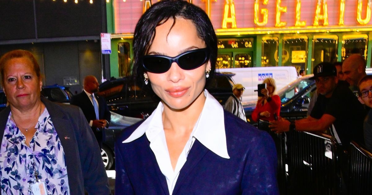 Zoë Kravitz Just Showed Us How to Wear a Trouser Suit and Look Cool Doing It