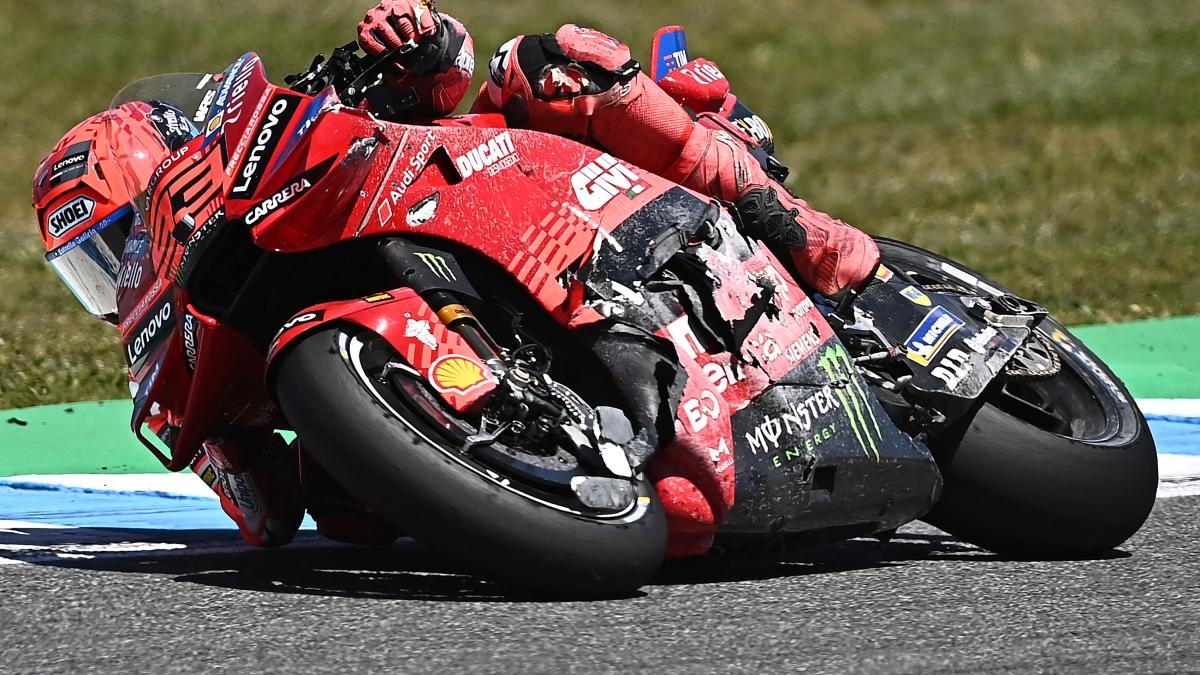 MotoGP Francia, Marc Márquez inmediatamente por delante en la FP1. Bagnaia es 4º