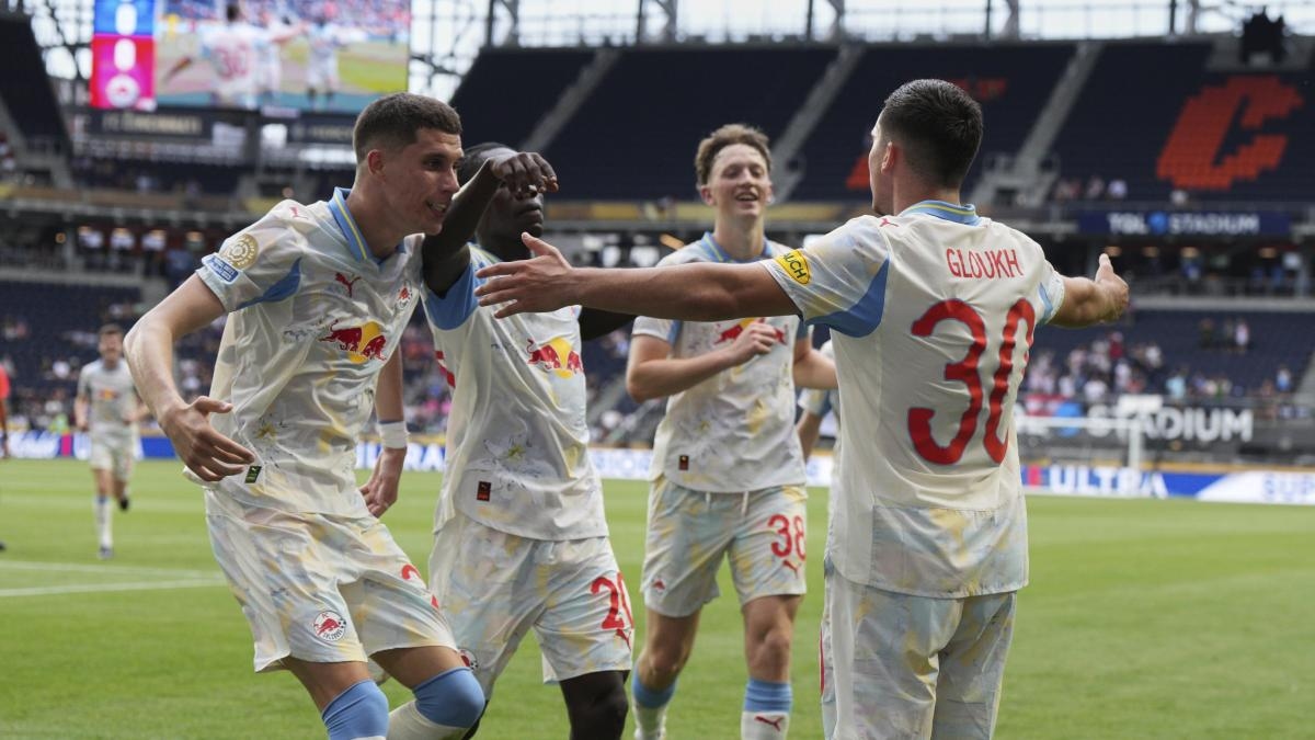 Salzburg party after the downpour: Pachuca KO 2-1, Austrians alone at the top of group H