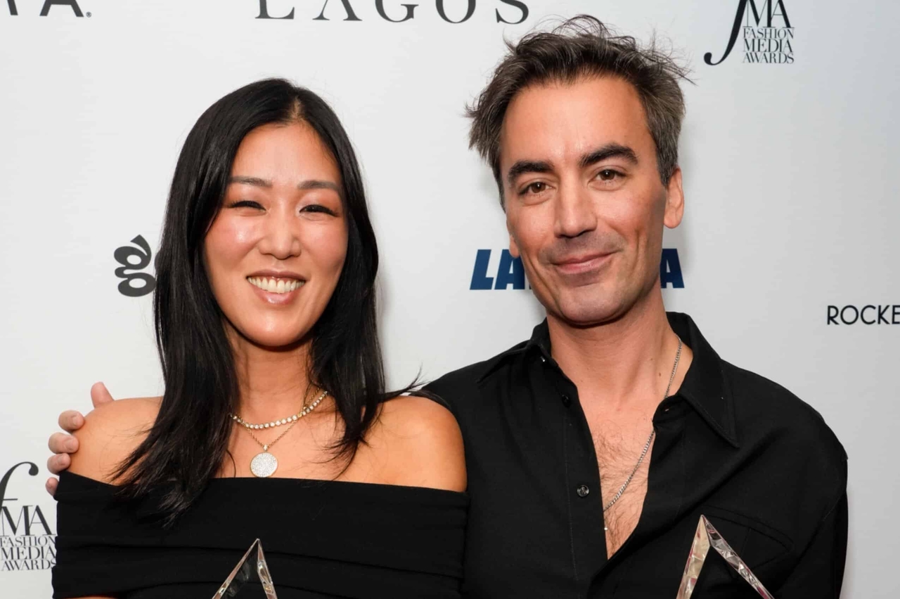 Laura Kim en Fernando Garcia verlaten Oscar de la Renta