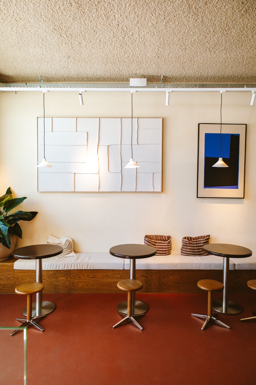 Papillon Amsterdam: Mediterranean hotspot with terrace and oysters