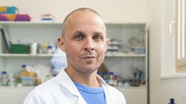 Meet the medical school dropout who could end 70% of cancer deaths after groundbreaking discovery