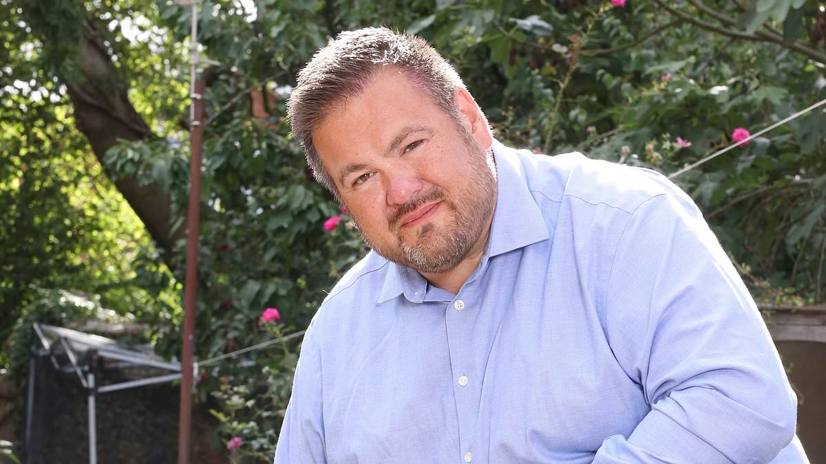 Dores de cabeça, acessos de raiva violentos e trabalho excessivo... por 10 anos, Matt não tinha ideia do que havia de errado com ele — até descobrir isso. Agora, ele alerta os homens sobre os sinais que eles não podem ignorar.