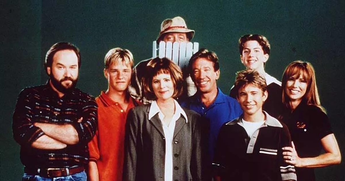 Disney-Channel-Star der 90er-Jahre bei seltenem Auftritt vor großem TV-Comeback nicht wiederzuerkennen