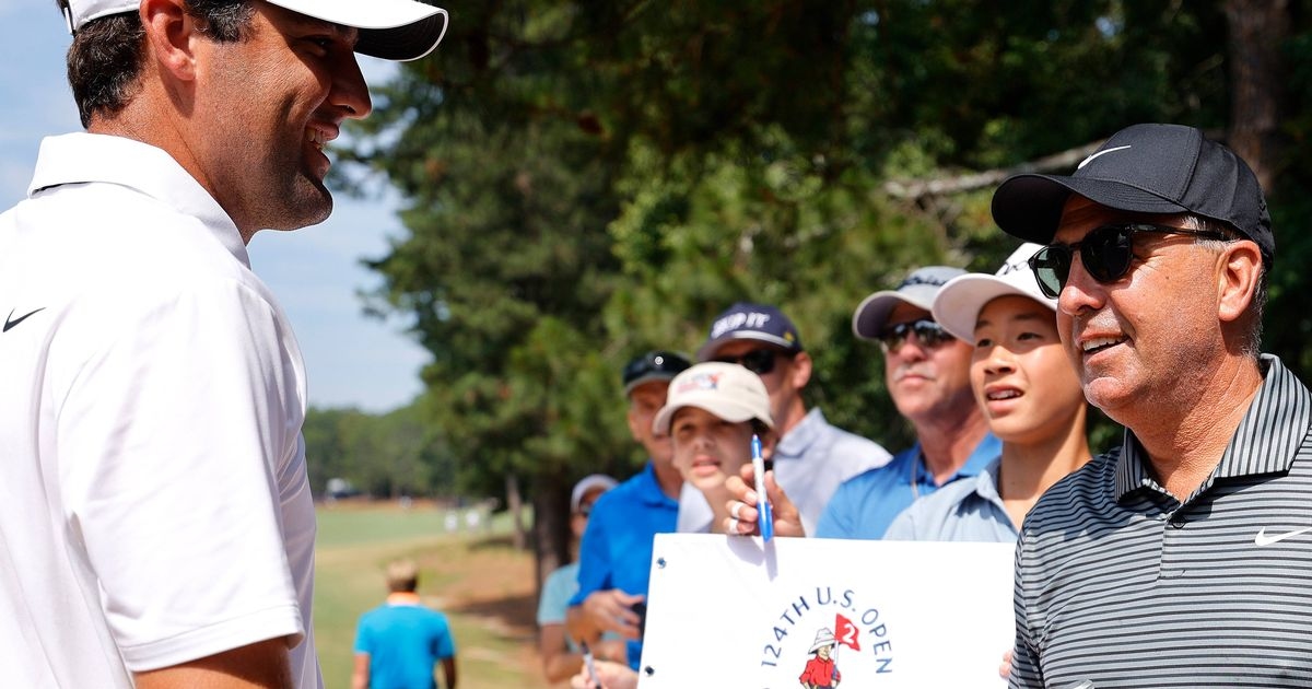 Scott Scheffler Sr. responded to PGA Tour fan who demanded he 'move out the way' perfectly