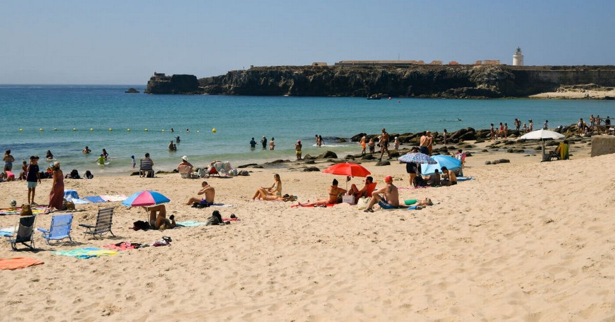 Una pequeña ciudad costera llamada Bali de Europa con vuelos por 41 libras y playas de ensueño.