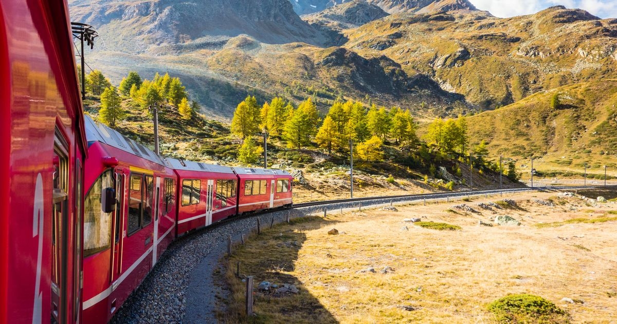 Gorgeous European train journey between two spectacular cities