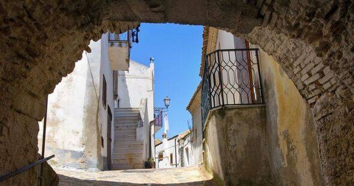 'Most beautiful' Italian town is frozen in time with hardly any tourists