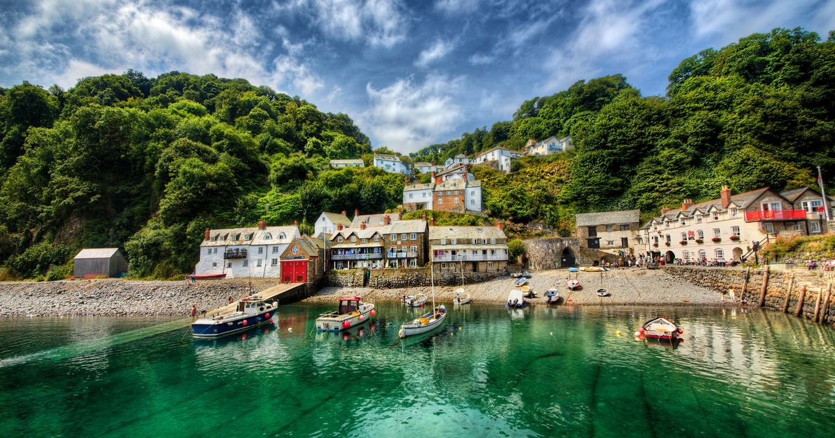 UK’s ‘fairytale village’ is ‘frozen in time’ with no cars allowed