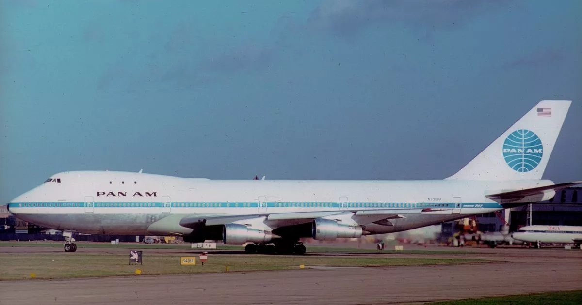 Disastro all'aeroporto di Tenerife: le ultime agghiaccianti parole del pilota prima del più mortale incidente aereo del mondo