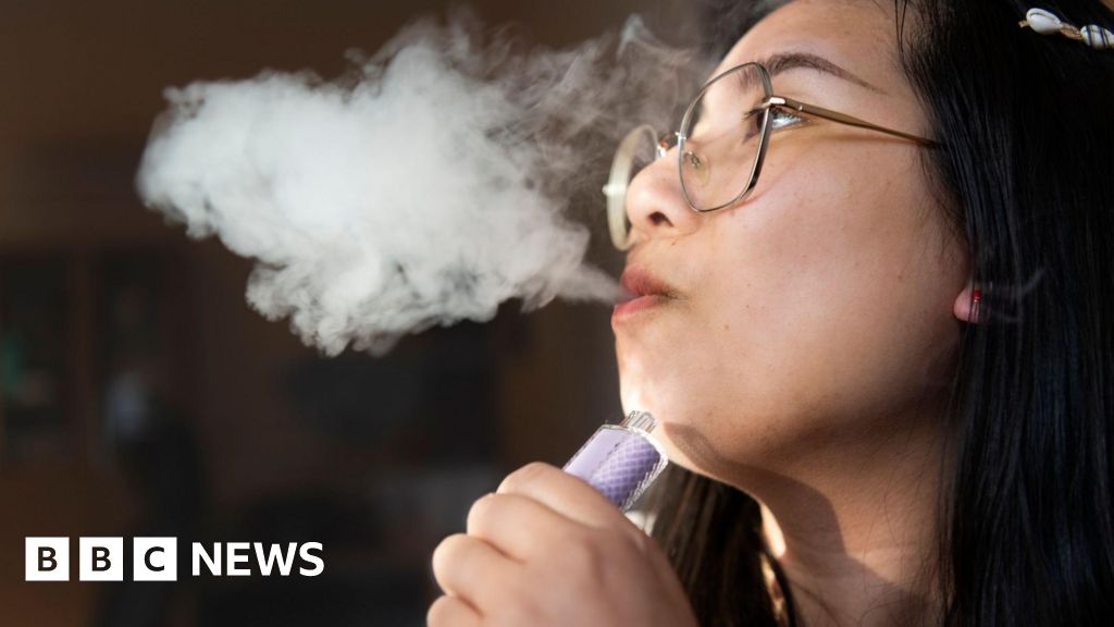 La prohibición de los vapeadores desechables probablemente no reducirá su atractivo, afirma un activista