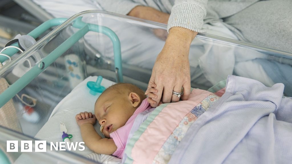 Fourteen NHS trusts' maternity care to be investigated over 'failures'