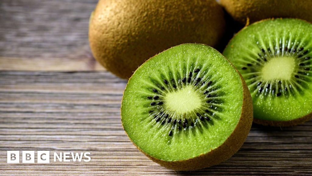 Eat kiwi fruit to relieve constipation, says guidance