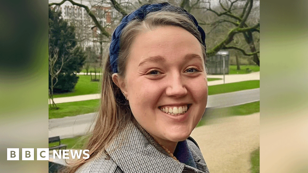 Médica deficiente do NHS é informada de que "não é uma médica de verdade"
