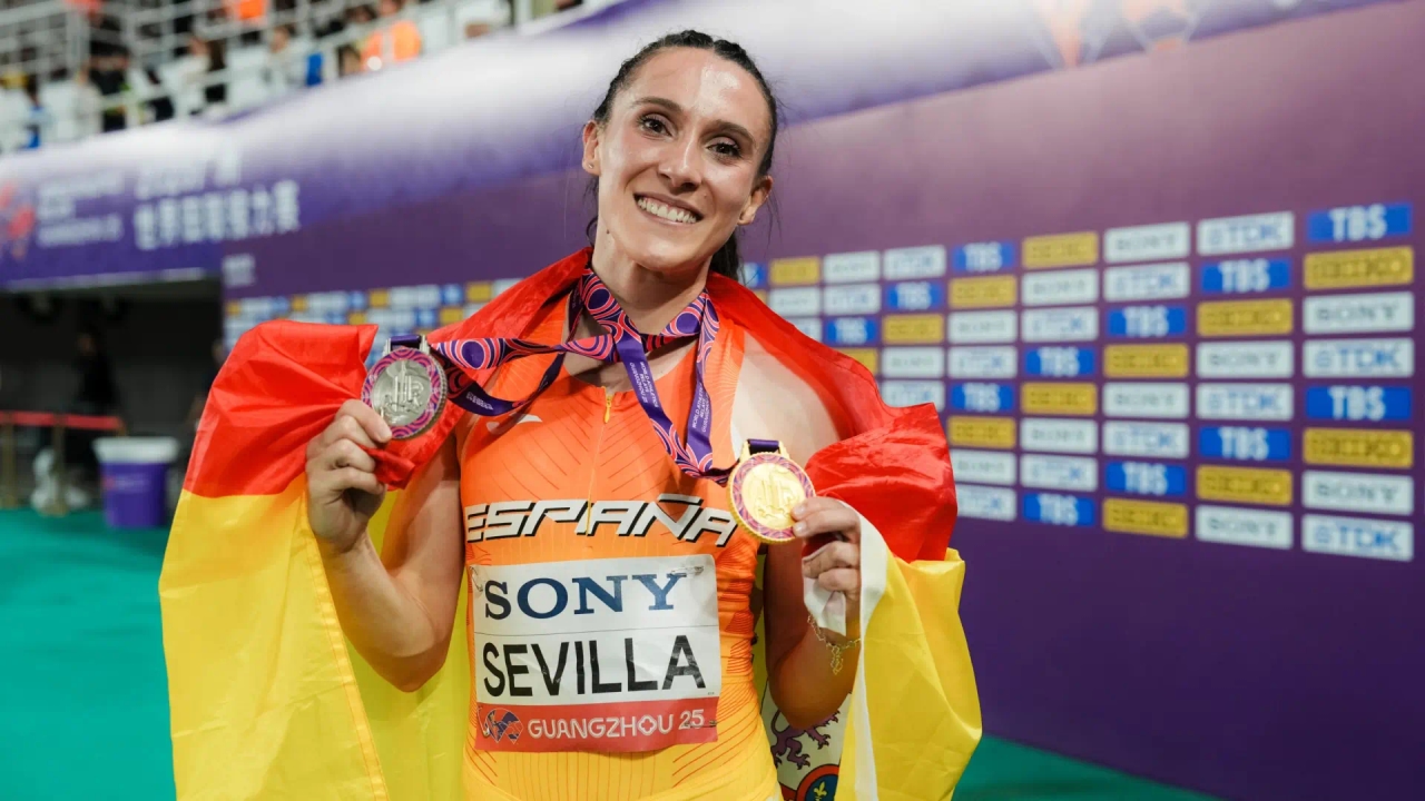 Paula Sevilla, atleta, sobre los relevos: "Nunca nos echamos nada en cara. Si ganamos, lo hacemos todas y si perdemos, igual"
