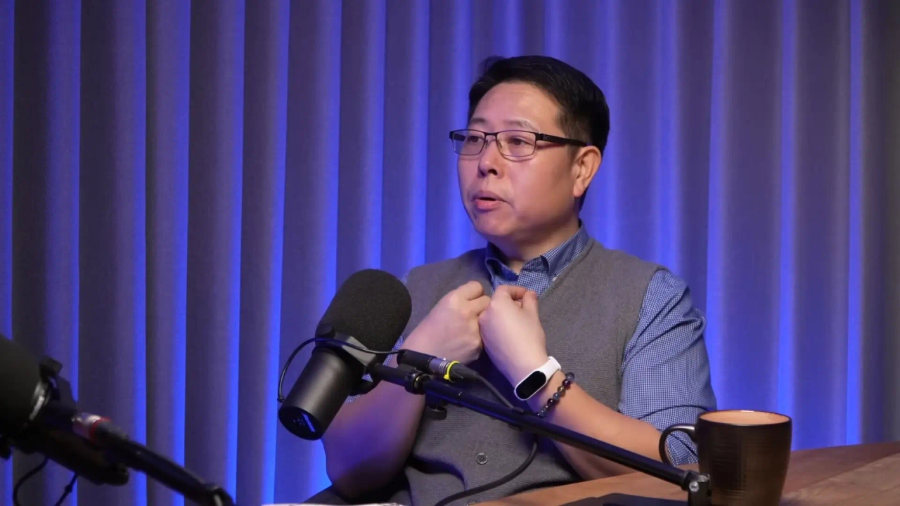 Powód, dla którego Chińczycy zawsze podają do posiłków gorące napoje, jak wyjaśnia dr Liu Zheng