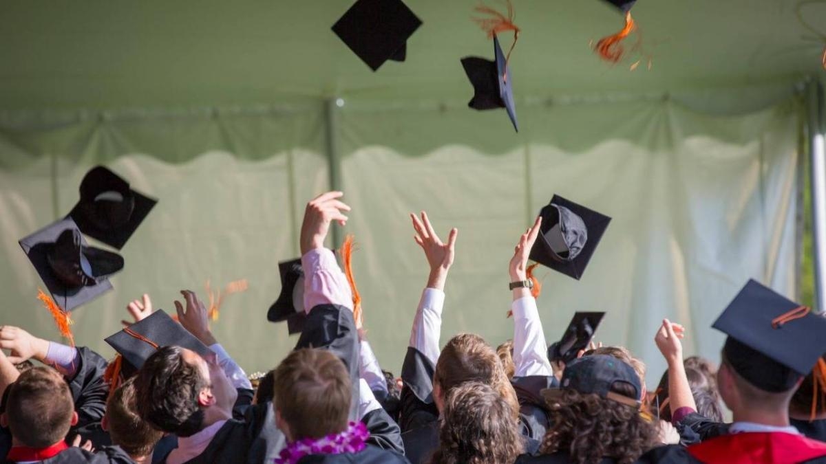 Budgetkürzungen im Wissenschaftsministerium könnten die Colfuturo-Stipendien 2026 gefährden: „Tausende würden ohne Abschluss dastehen.“