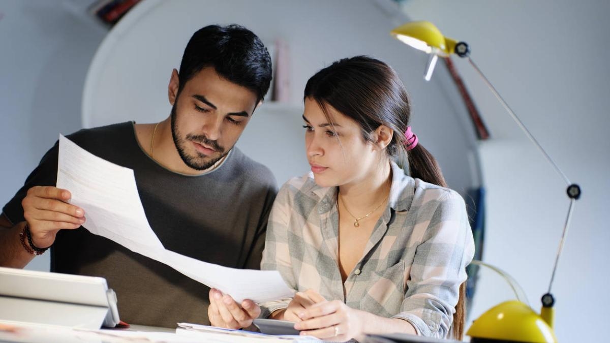 Vieni pagato equamente? Ecco come vengono calcolati i tuoi benefit aziendali: premio di servizio, indennità di buonuscita, ferie pagate e altro ancora.