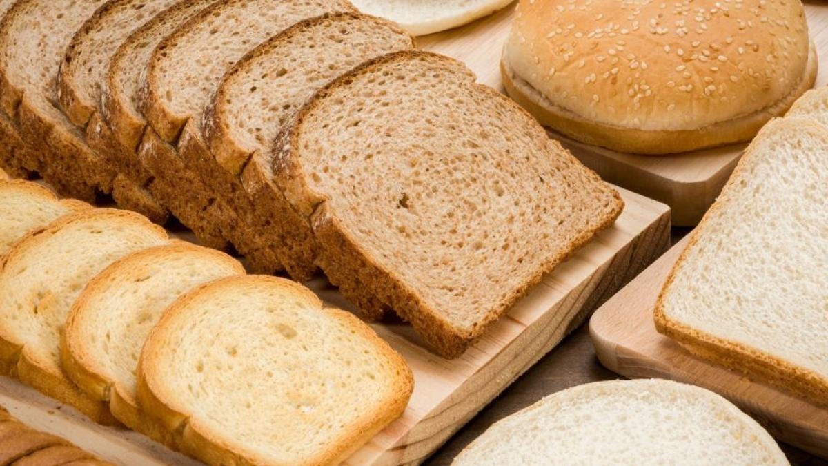 Ekmeği donduruyor musunuz? İşte taze pişmiş ekmek gibi görünmesini sağlamanın yolu.