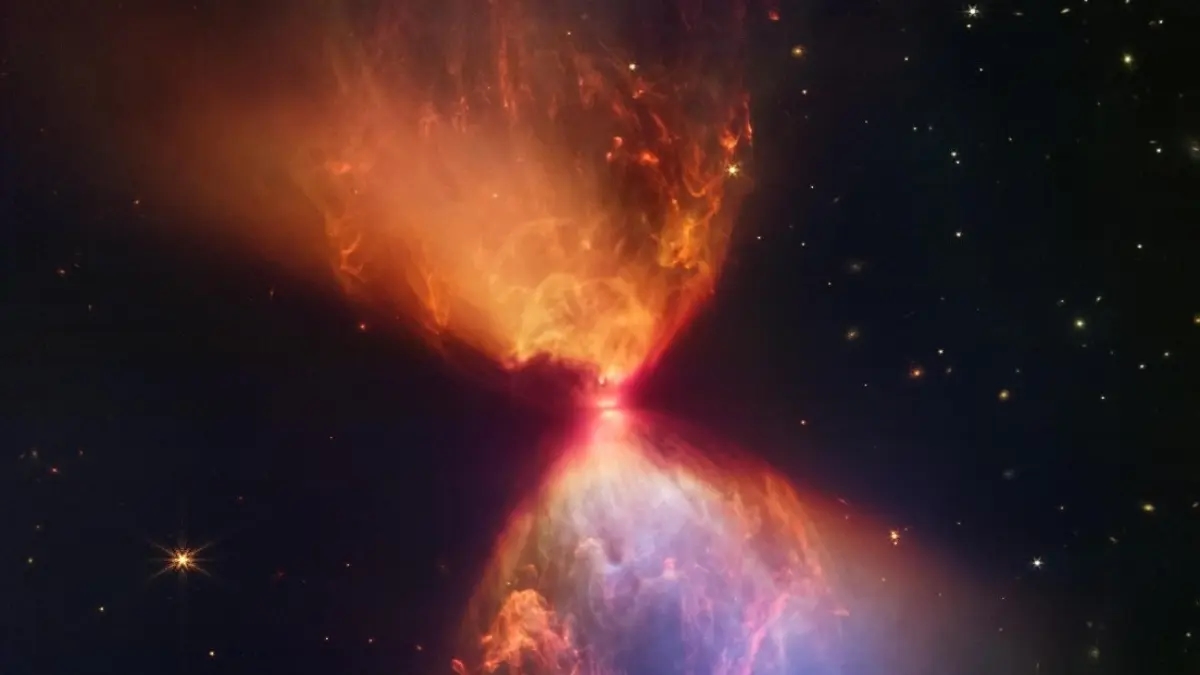 Telescopio Webb de la Nasa detecta hielo de agua semipesada en una estrella joven similar al Sol