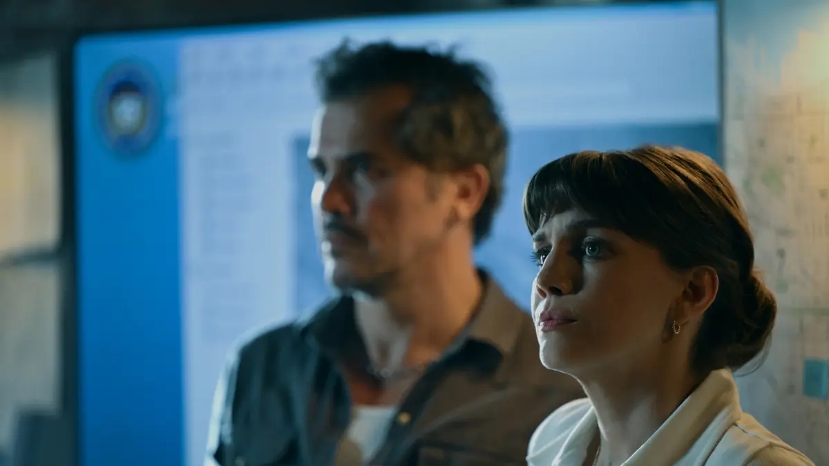 Kolombiyalı aktör John Leguizamo, Apple TV+ dizisi 'Humo' ile aksiyon ve drama sahnesine geri dönüyor.