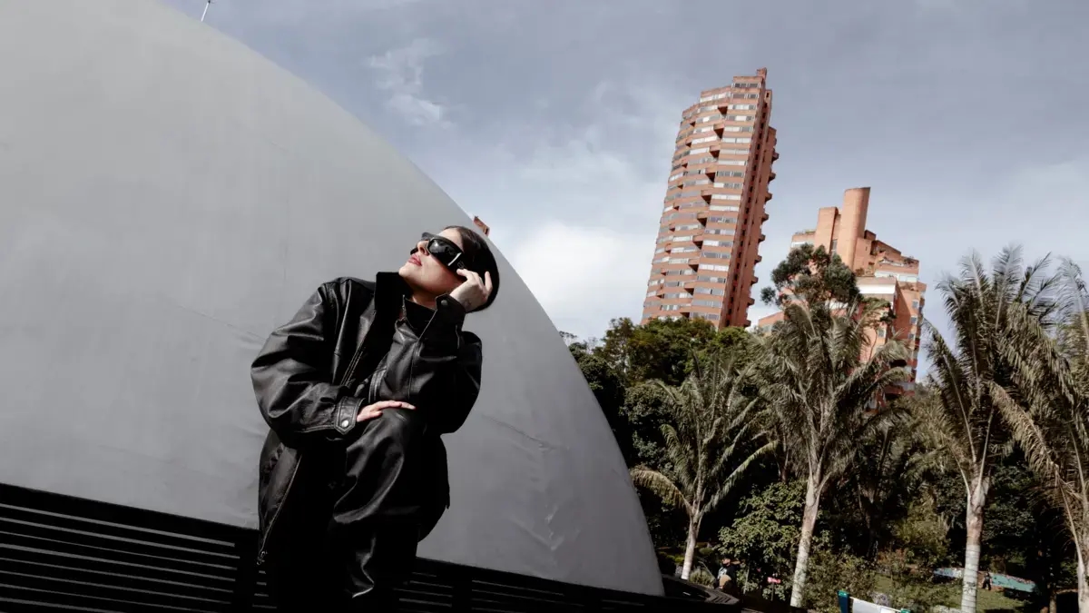 Delfina Dib sums up her 10 years in Bogotá with 'Cerouno'.
