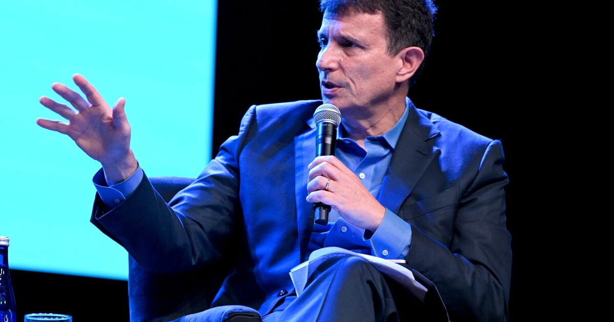 La América del New Yorker. Entrevista con el director Remnick