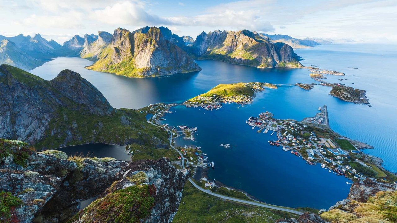 Norvegesi infastiditi: le Lofoten introducono una nuova tassa di soggiorno