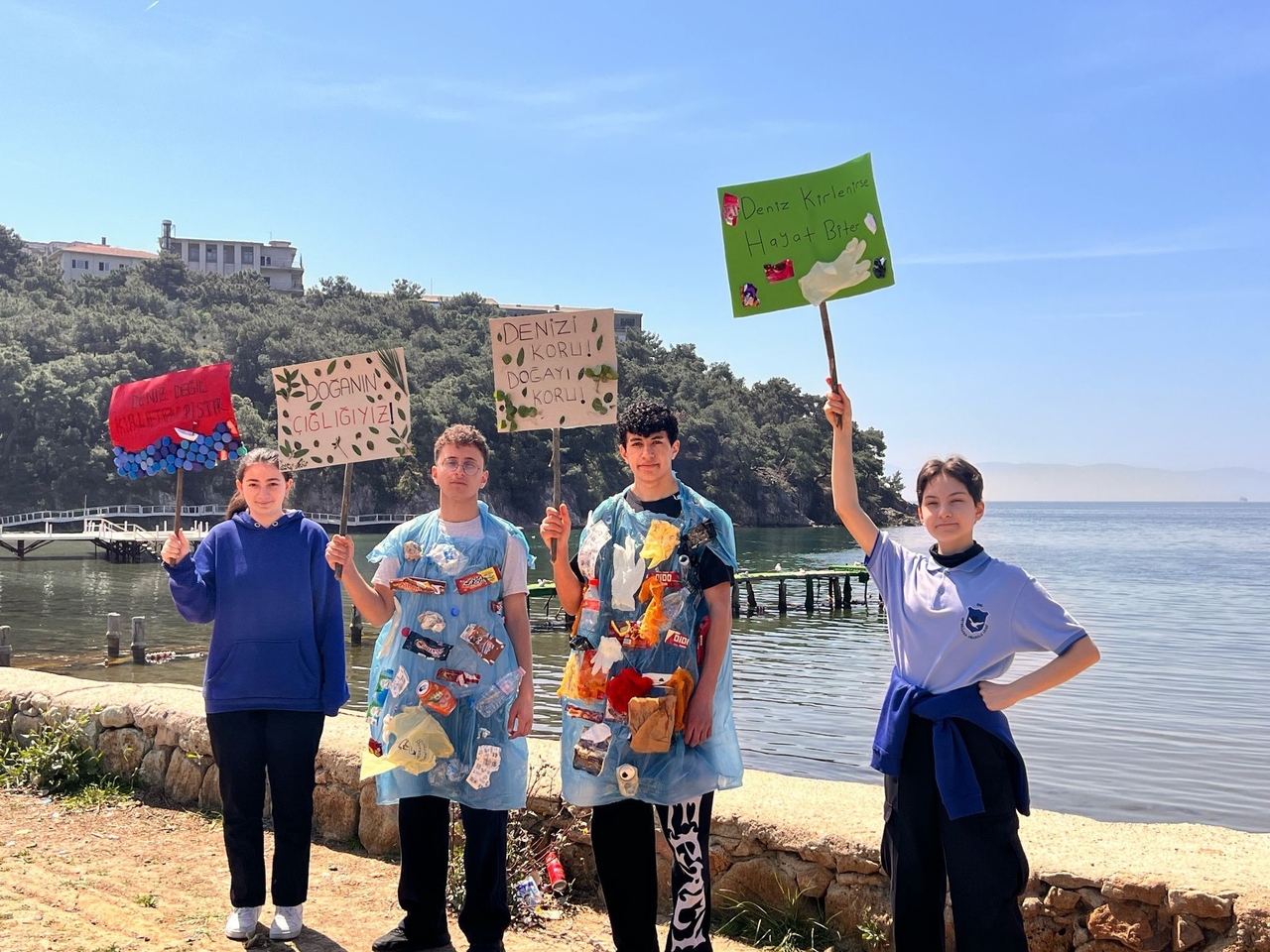 Llamamiento a la protección del medio ambiente por parte de los estudiantes de Heybeliada