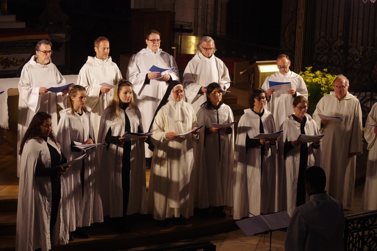 The heart of the cathedral beat with the Gregorian choir