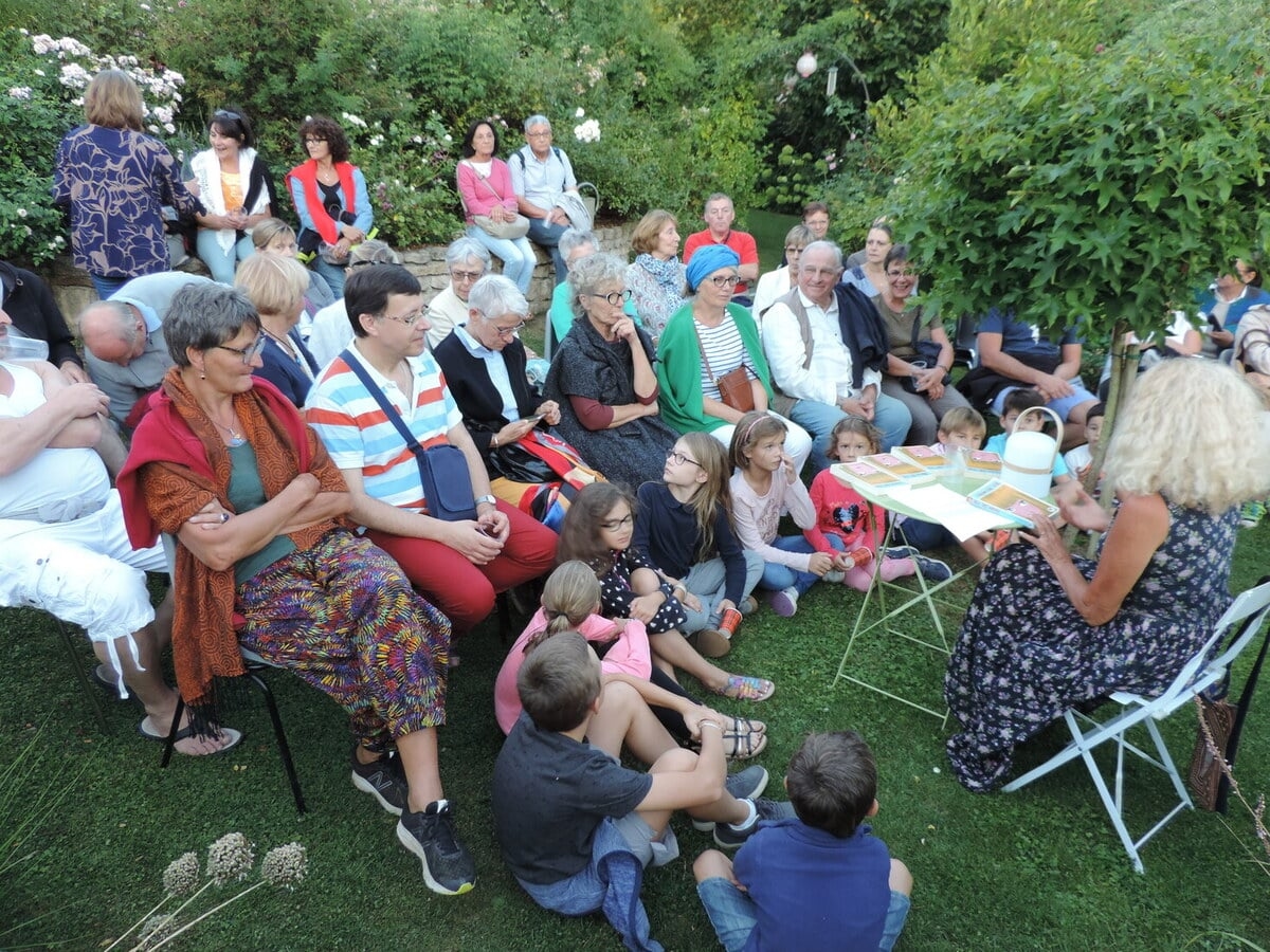 Leituras no jardim: a promessa de uma viagem ao Mediterrâneo