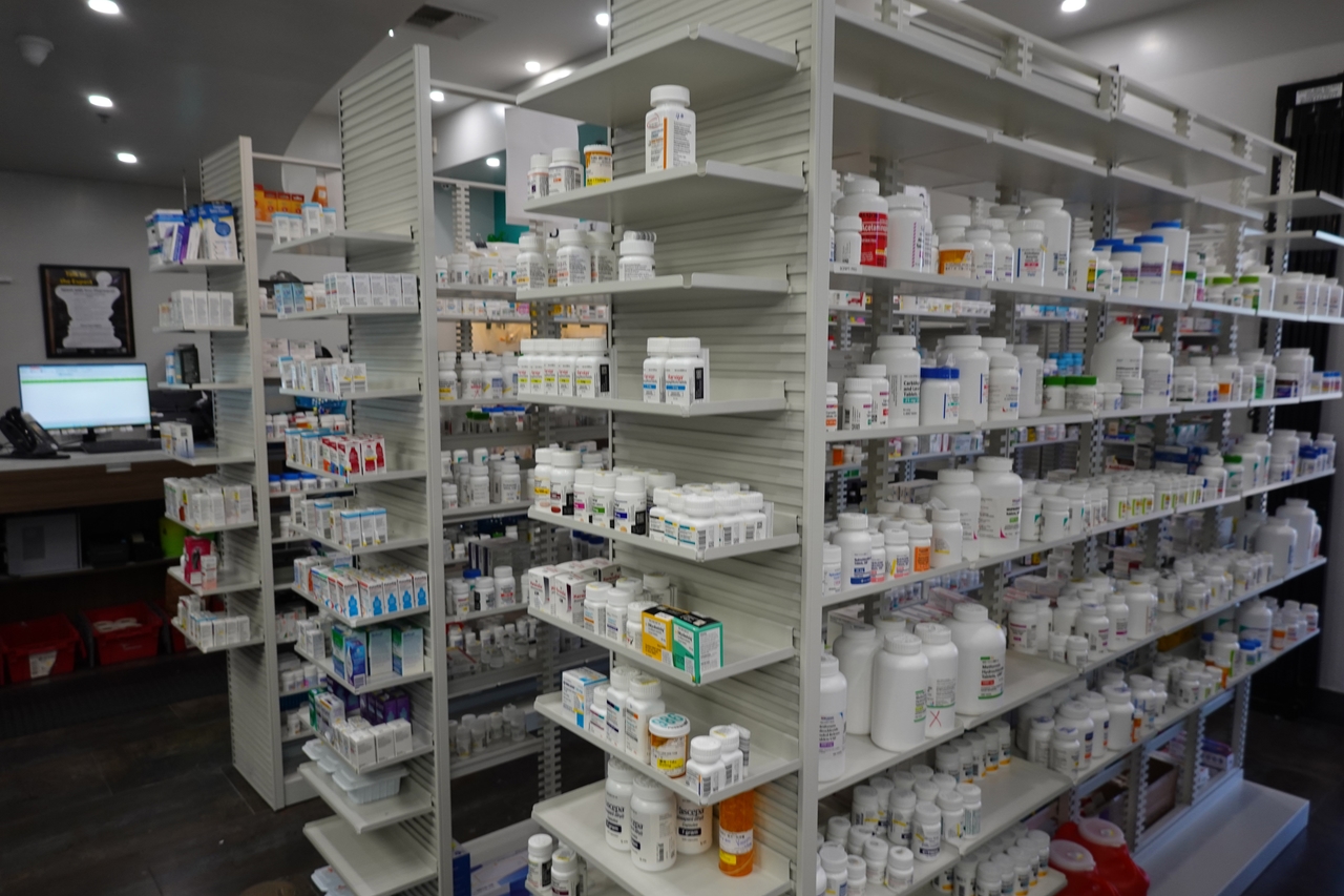 Farmaceuci gromadzą zapasy najpopularniejszych leków w związku z szansą na ukierunkowane cła Trumpa