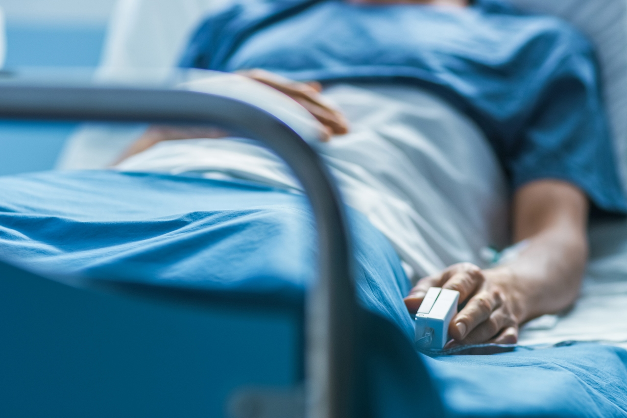 Grandes lagunas en los programas de atención caritativa hospitalaria significan que los pacientes aún tienen que pagar la cuenta