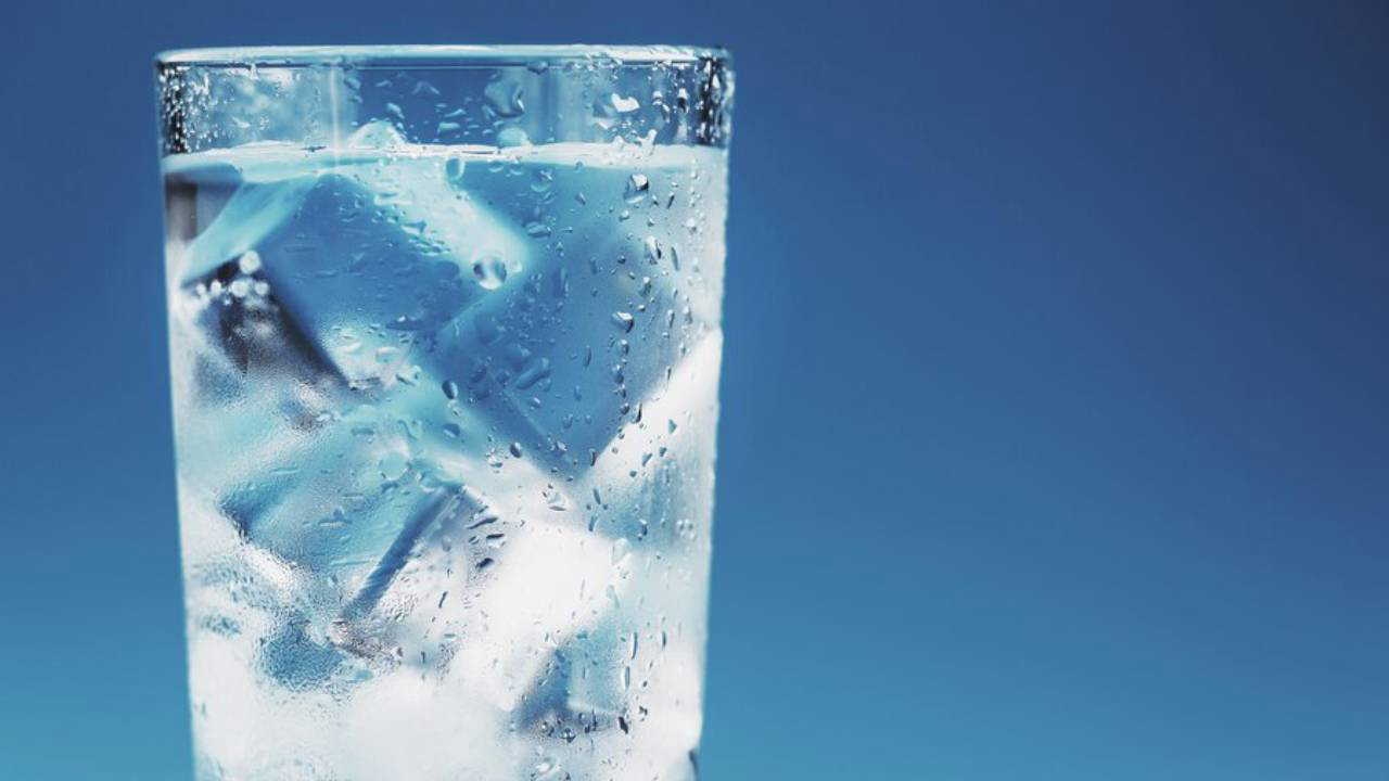 Die gesuchte Abkühlung im Sommer kann der Gesundheit schaden: Vorsicht vor kaltem Wasser