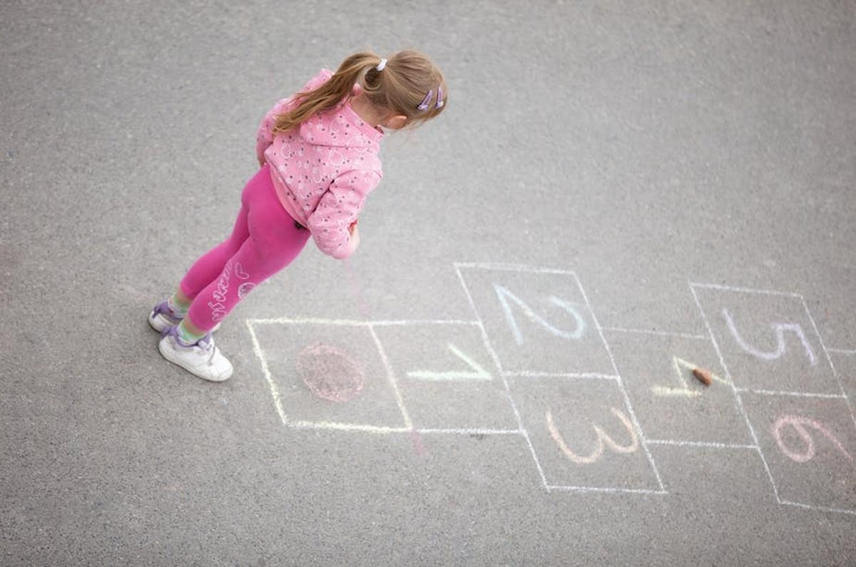 Los niños ya no juegan tanto como antes: por qué deberías preocuparte