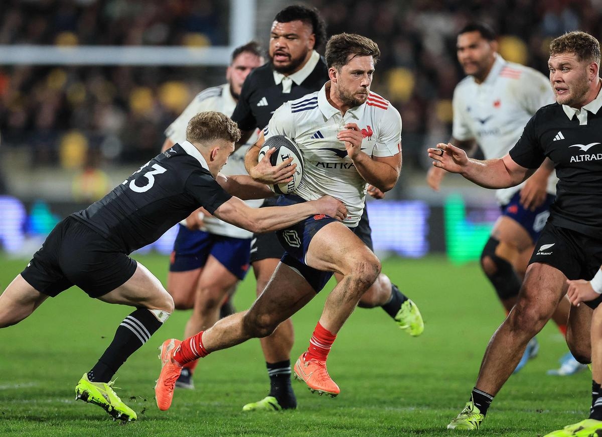 Francja XV. Barassi, Woki i Montagne nie zagrają w meczu z All Blacks, Hastoy prawdopodobnie wyjdzie w pierwszym składzie w obronie La Rochelle