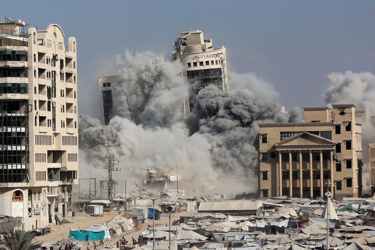 Gaza War: Israeli Army Announces It Will Act with 'Increased Force'