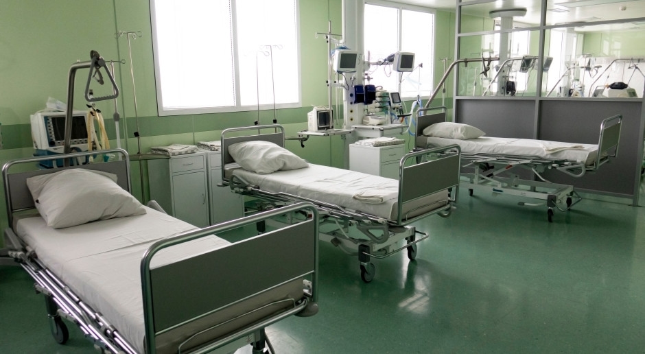Pénurie critique de personnel médical. L'hôpital suspend les activités du service de cardiologie.