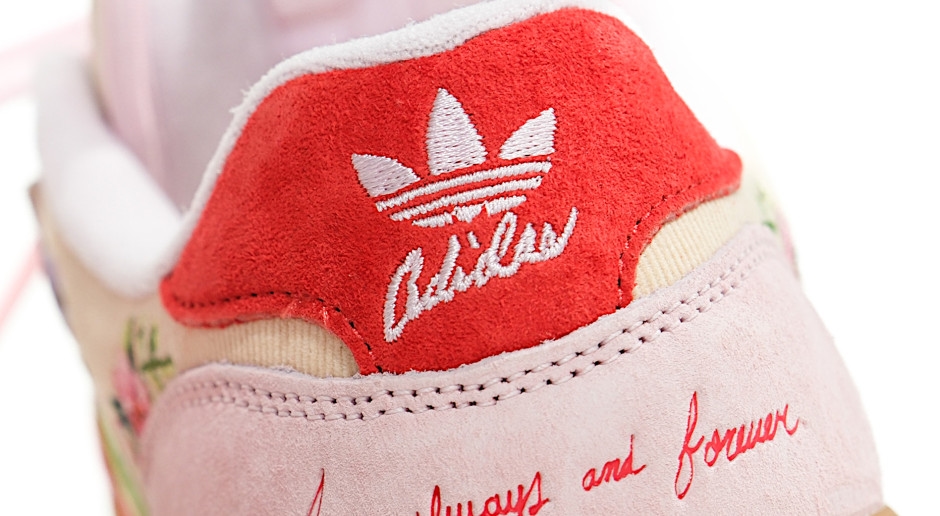 Here are the new Adidas shoes for spring and summer 2025. A floral wonder for vintage fans
