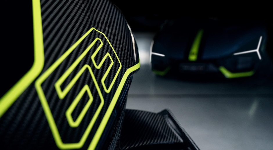 Najbardziej skandaliczny kolor powraca. Ducati i Lamborghini składają hołd &quot;Made In Italy&quot;