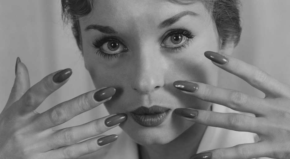 Poolse multimiljonair wil icoon van de Poolse Volksrepubliek redden. Beroemd cosmeticamerk keert terug naar de beautymarkt.
