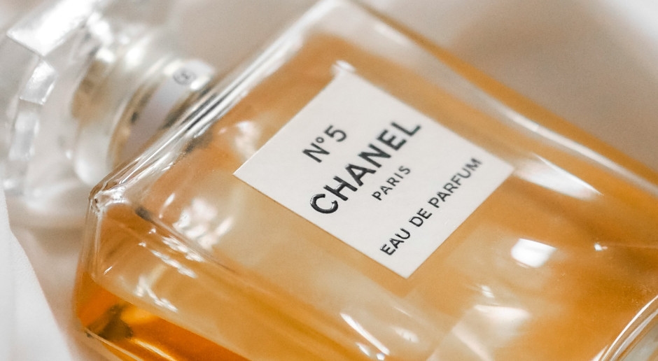 Fälschungen überschwemmen den Parfümmarkt. So erkennen Sie echte Parfums und lassen sich nicht täuschen.