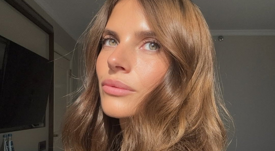 Weronika Rosati has announced her new Hollywood project. The actress stars alongside Eric Roberts.